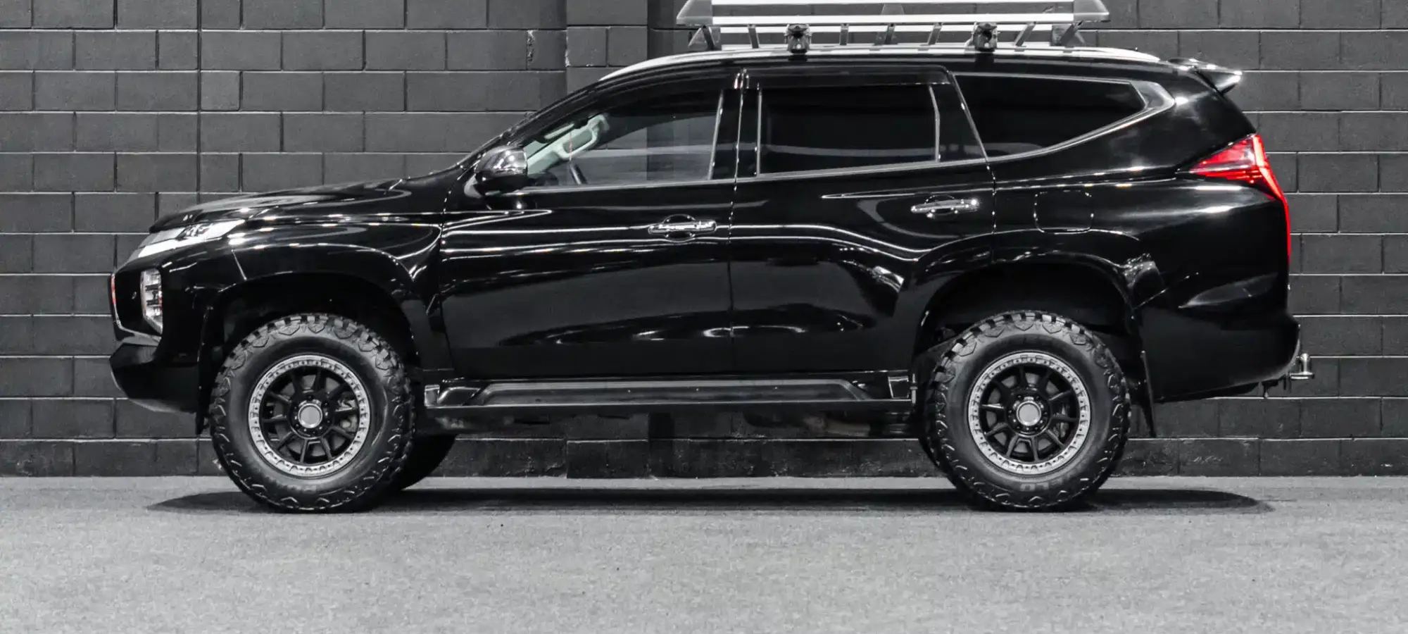 Vehicle Gallery Image