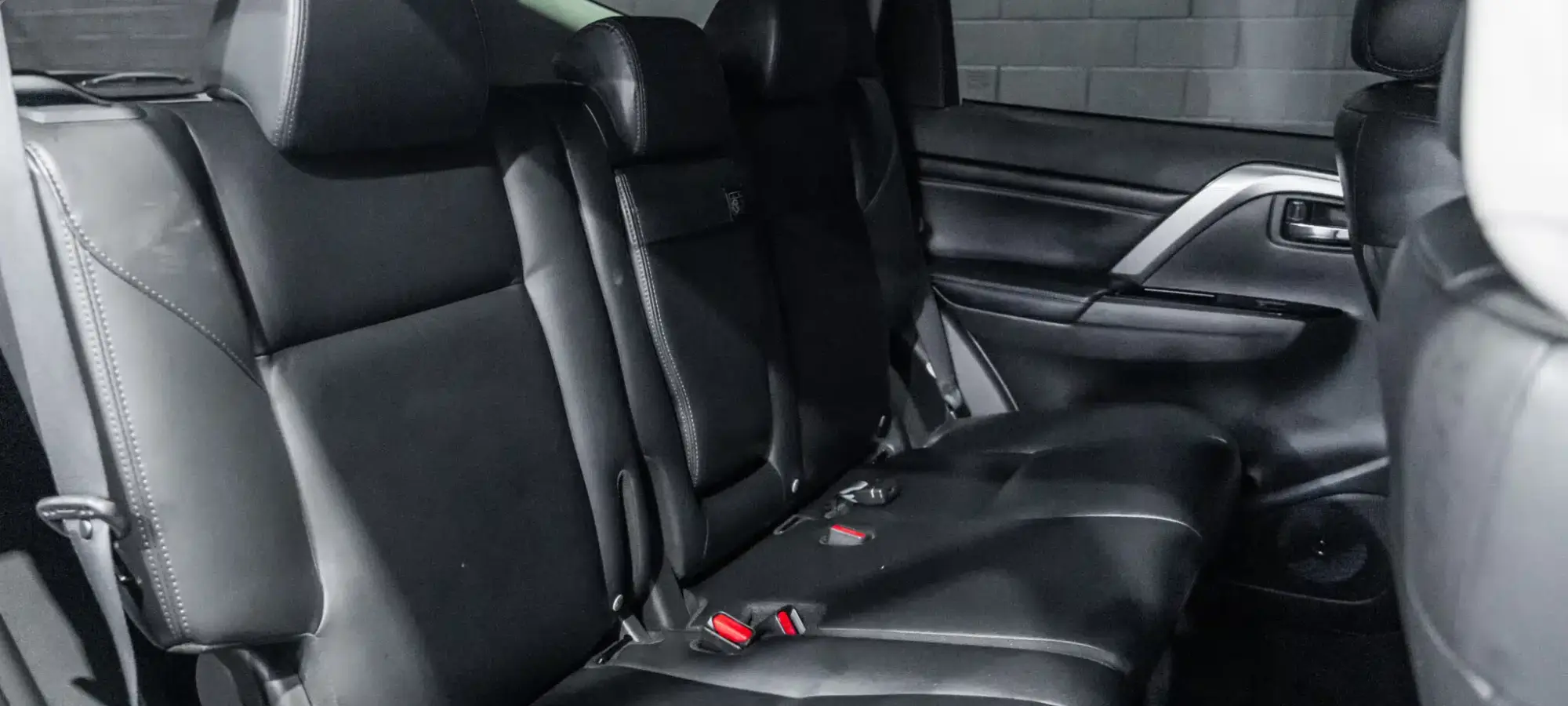 Vehicle Gallery Image