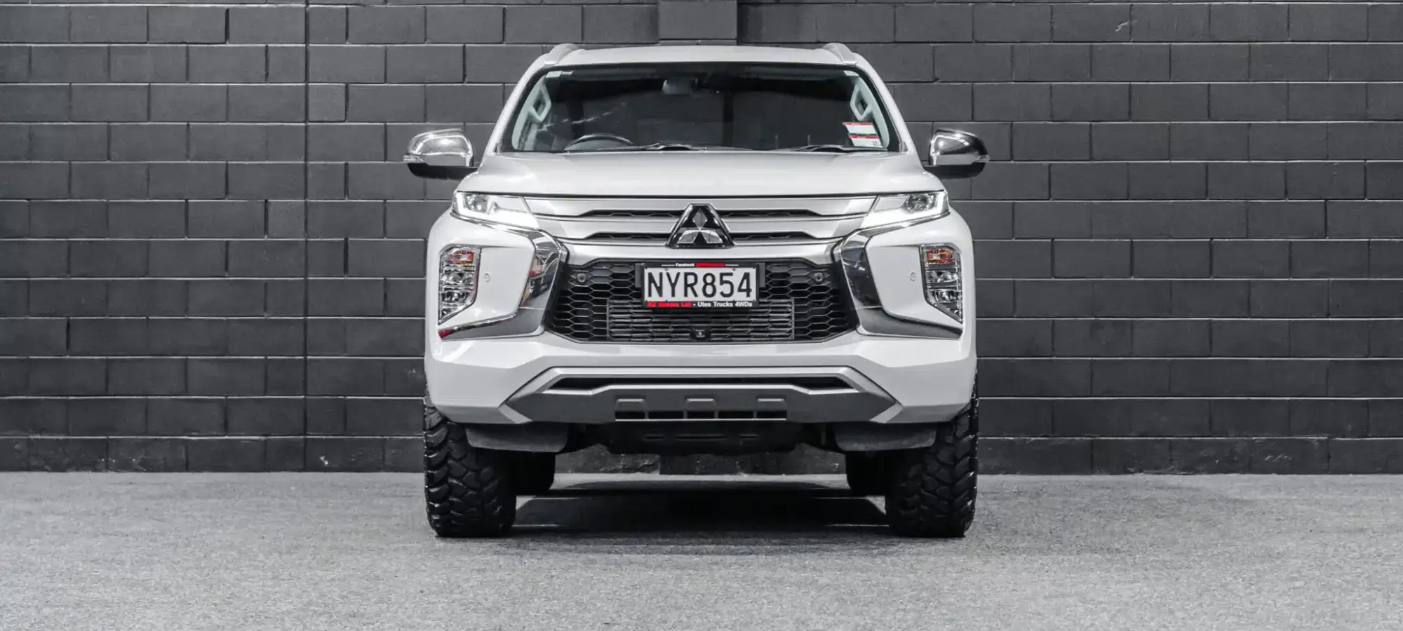 Vehicle Gallery Image
