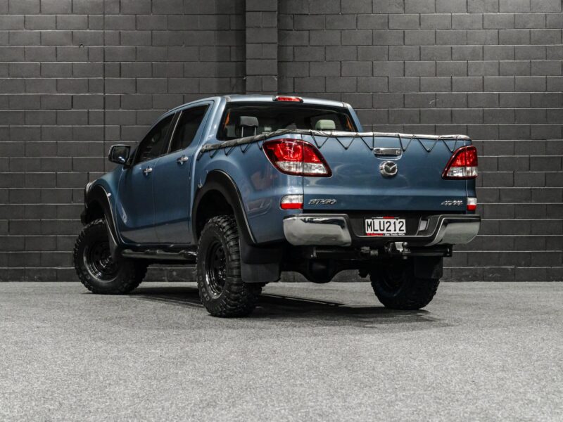 Vehicle Gallery Image