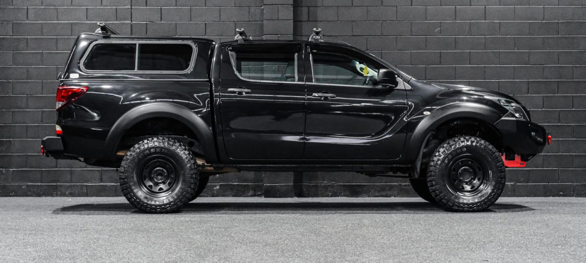 Vehicle Gallery Image