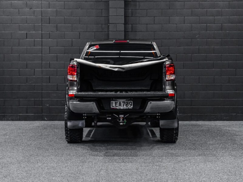 Vehicle Gallery Image