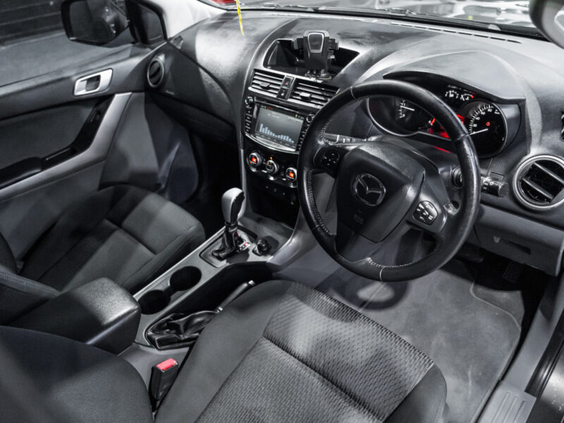 Vehicle Gallery Image