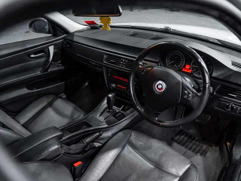 Vehicle Gallery Image