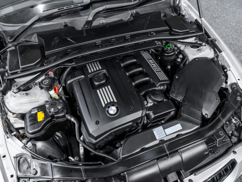 Vehicle Gallery Image