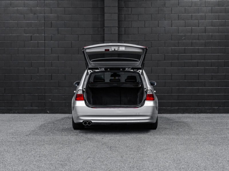 Vehicle Gallery Image