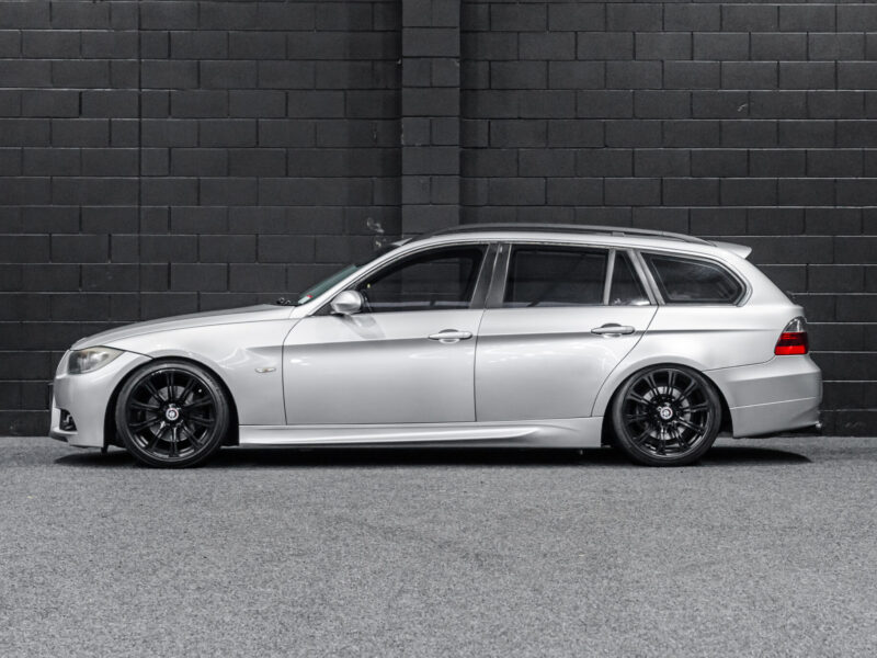 Vehicle Gallery Image