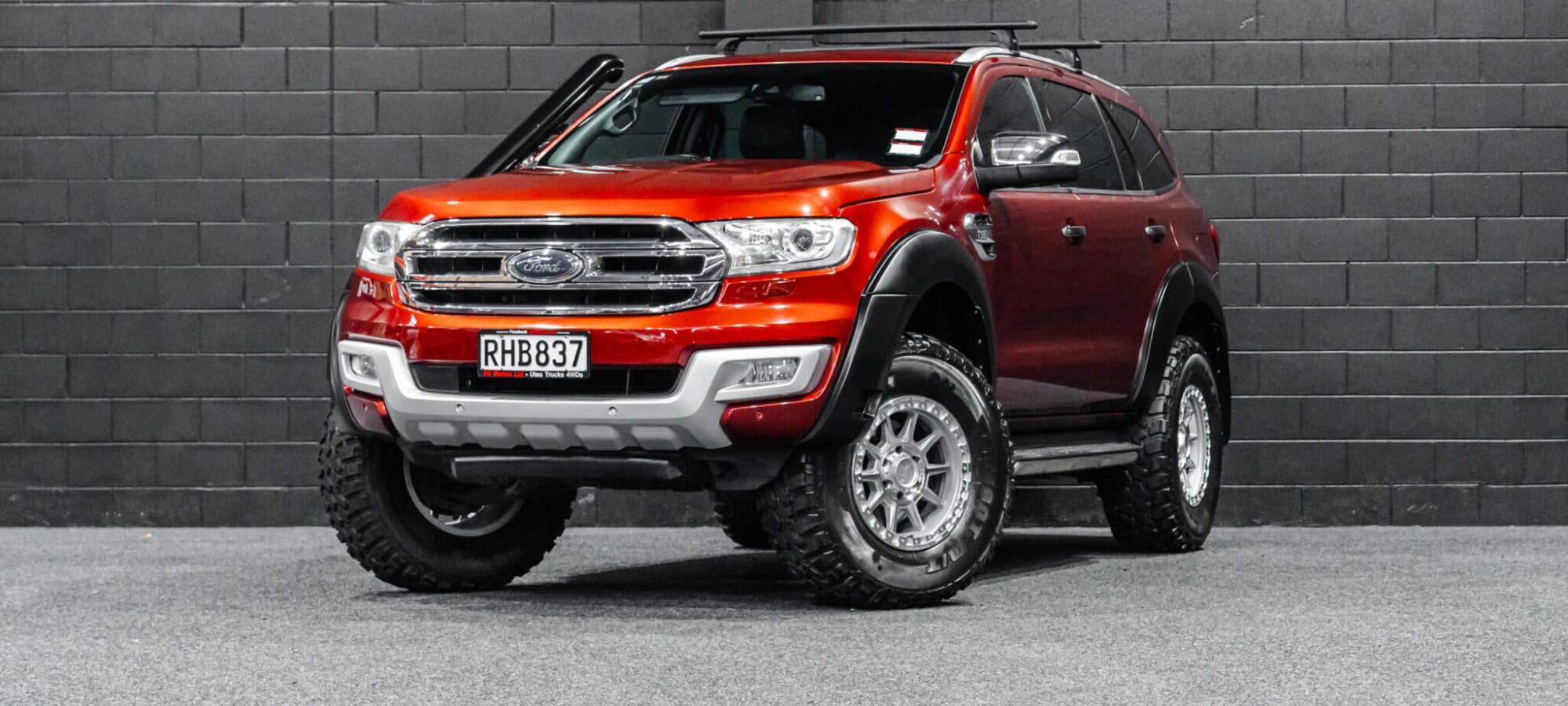 Vehicle Gallery Image