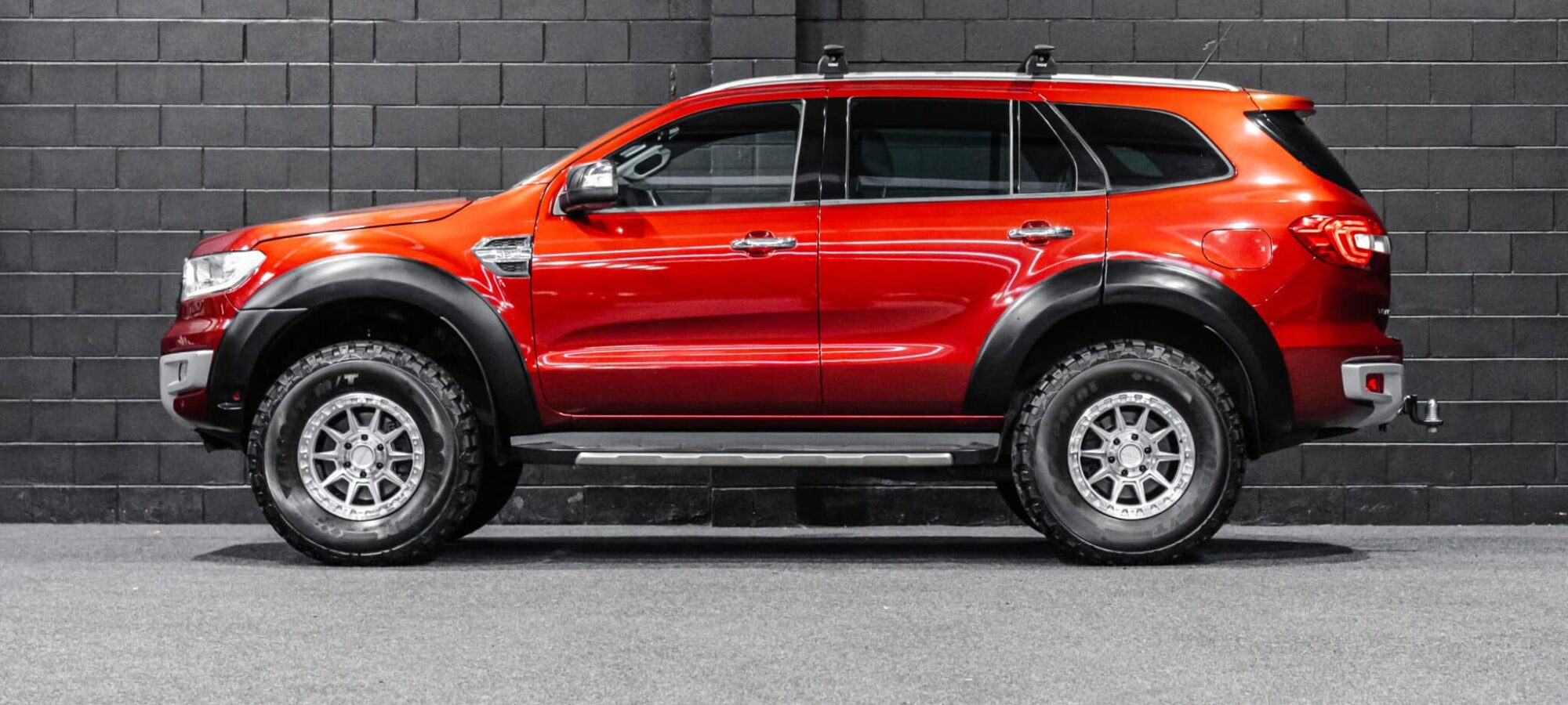 Vehicle Gallery Image