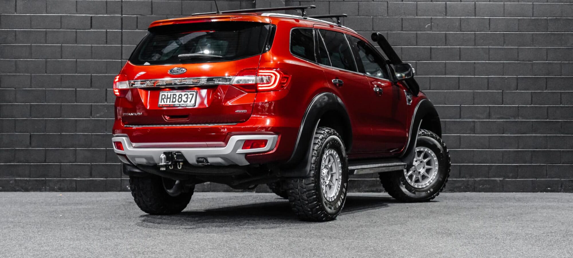 Vehicle Gallery Image