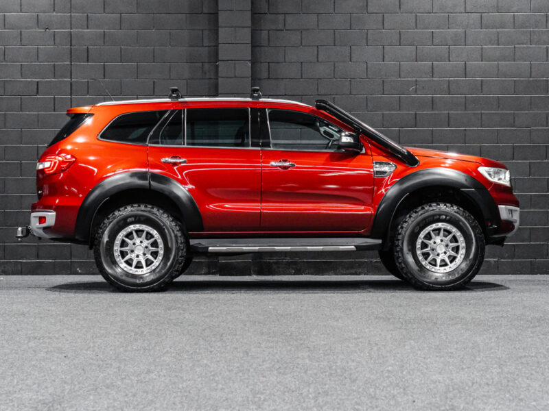 Vehicle Gallery Image