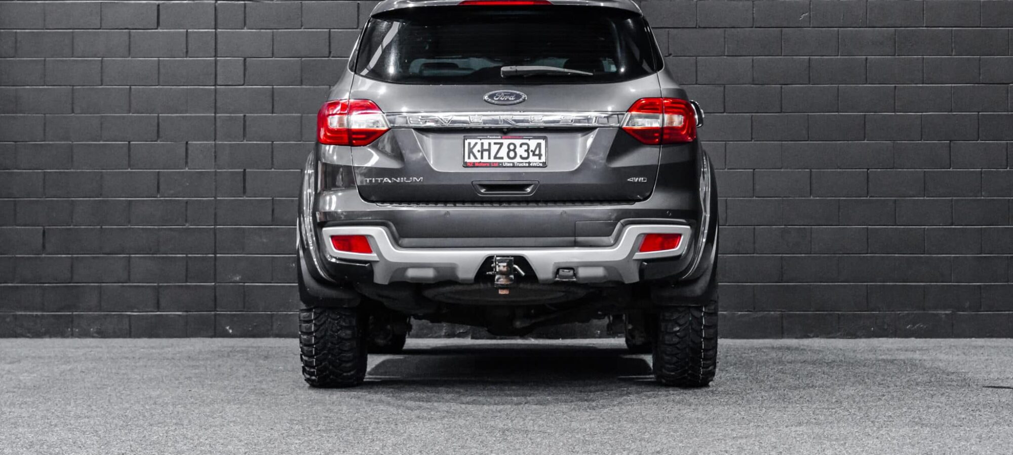 Vehicle Gallery Image