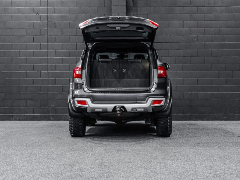 Vehicle Gallery Image
