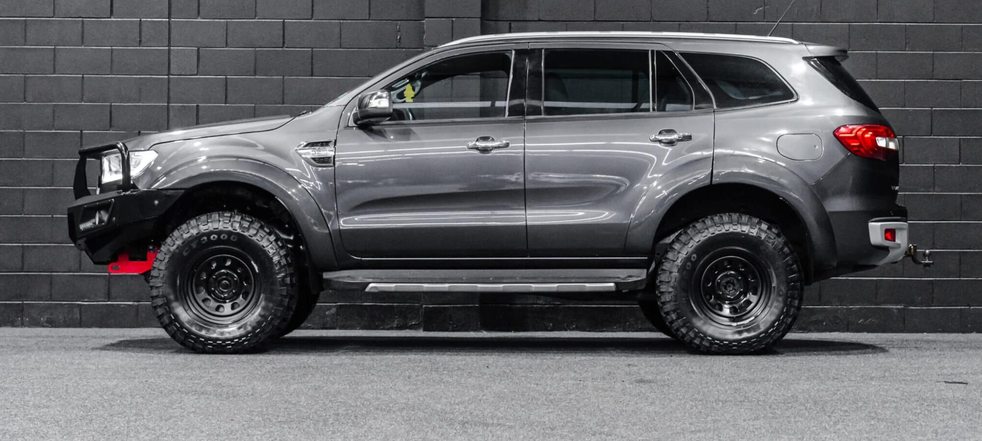 Vehicle Gallery Image