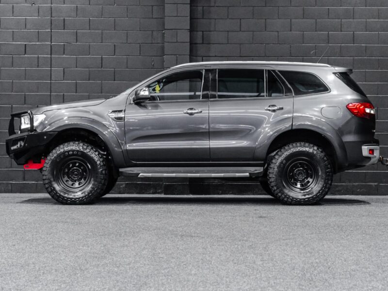 Vehicle Gallery Image
