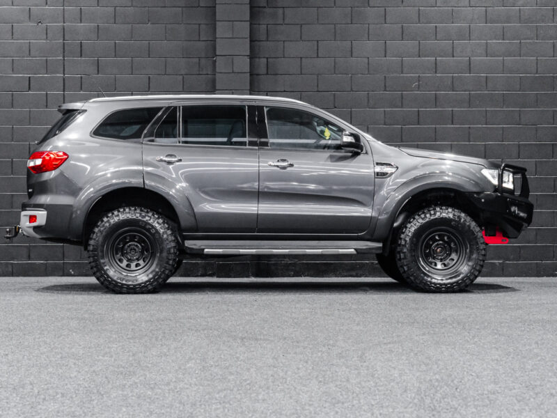 Vehicle Gallery Image