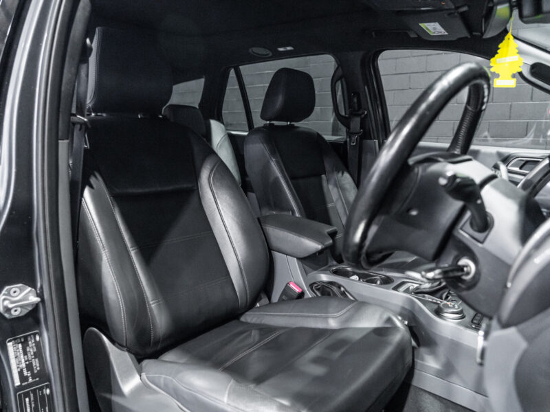 Vehicle Gallery Image