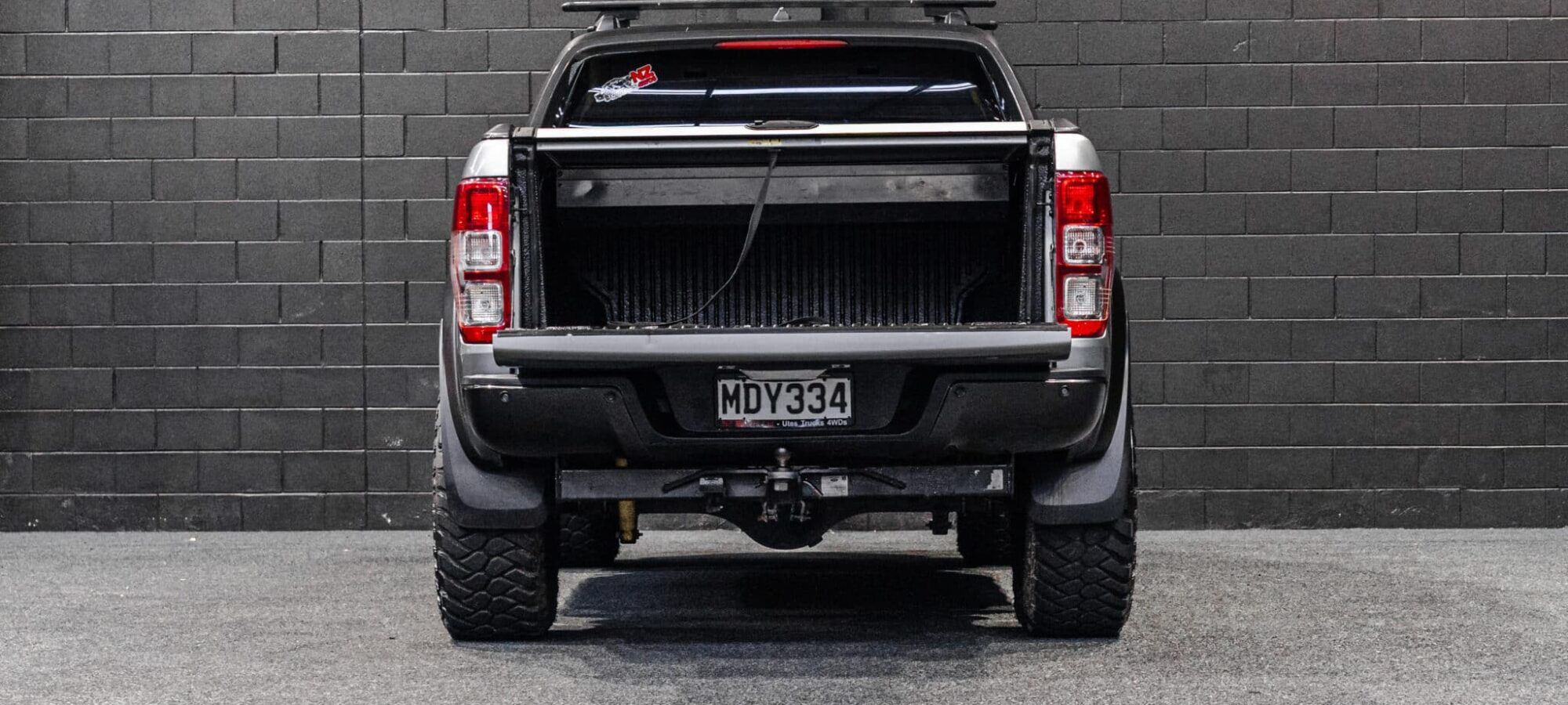 Vehicle Gallery Image