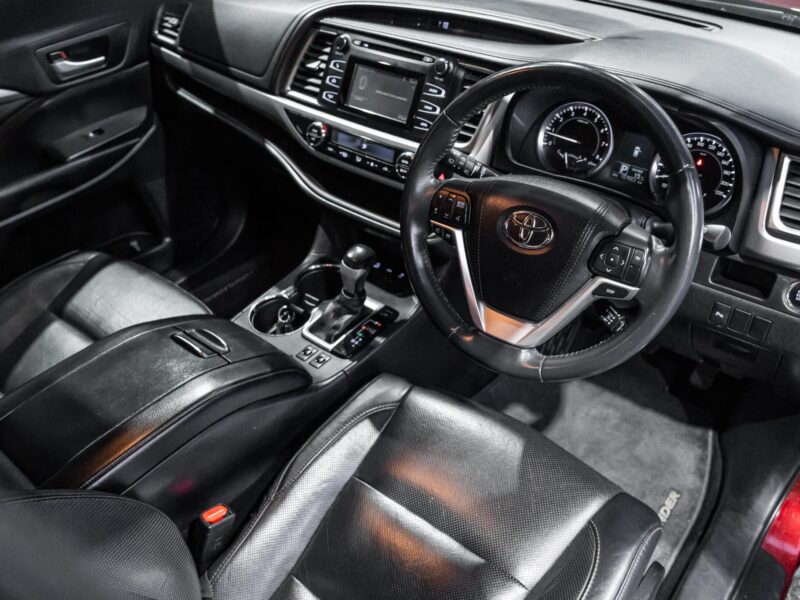 Vehicle Gallery Image