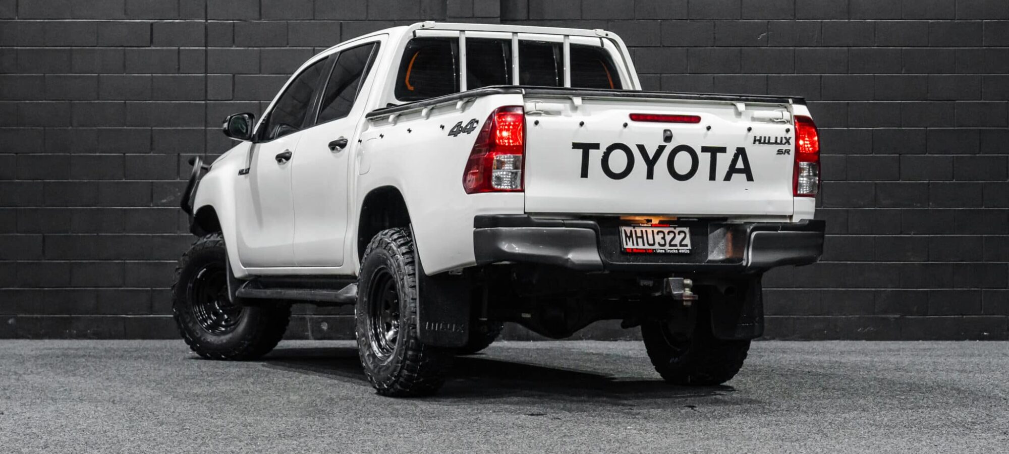 Vehicle Gallery Image