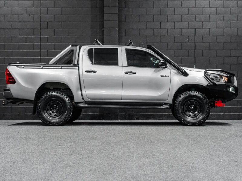 Vehicle Gallery Image