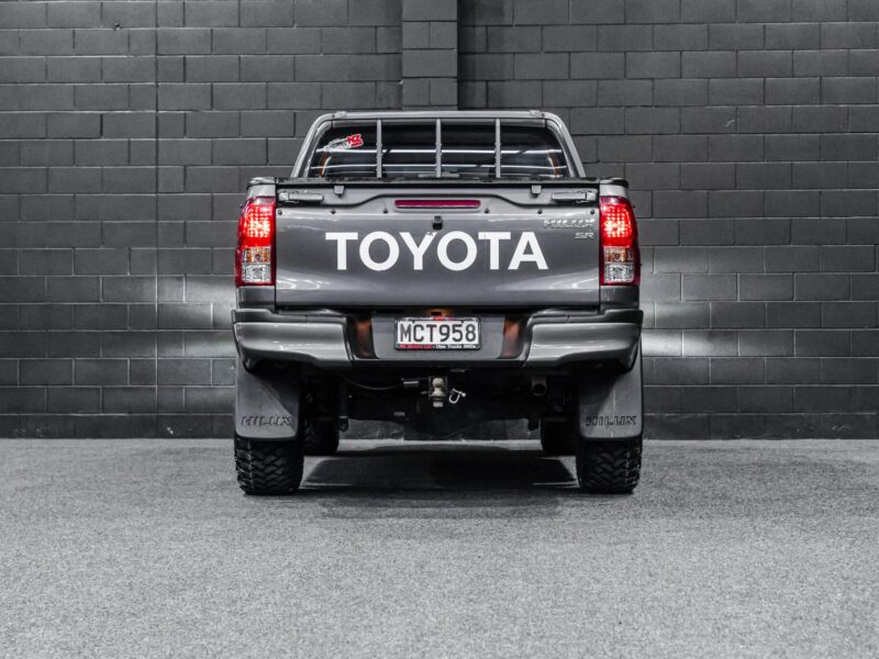 Vehicle Gallery Image