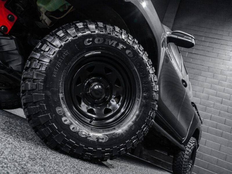Vehicle Gallery Image