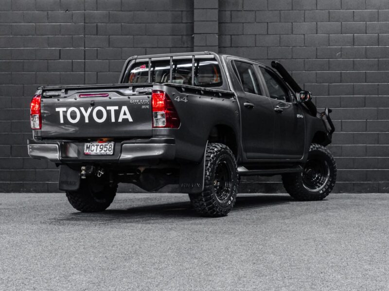 Vehicle Gallery Image