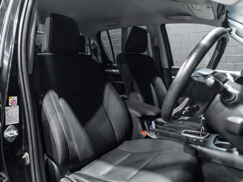 Vehicle Gallery Image