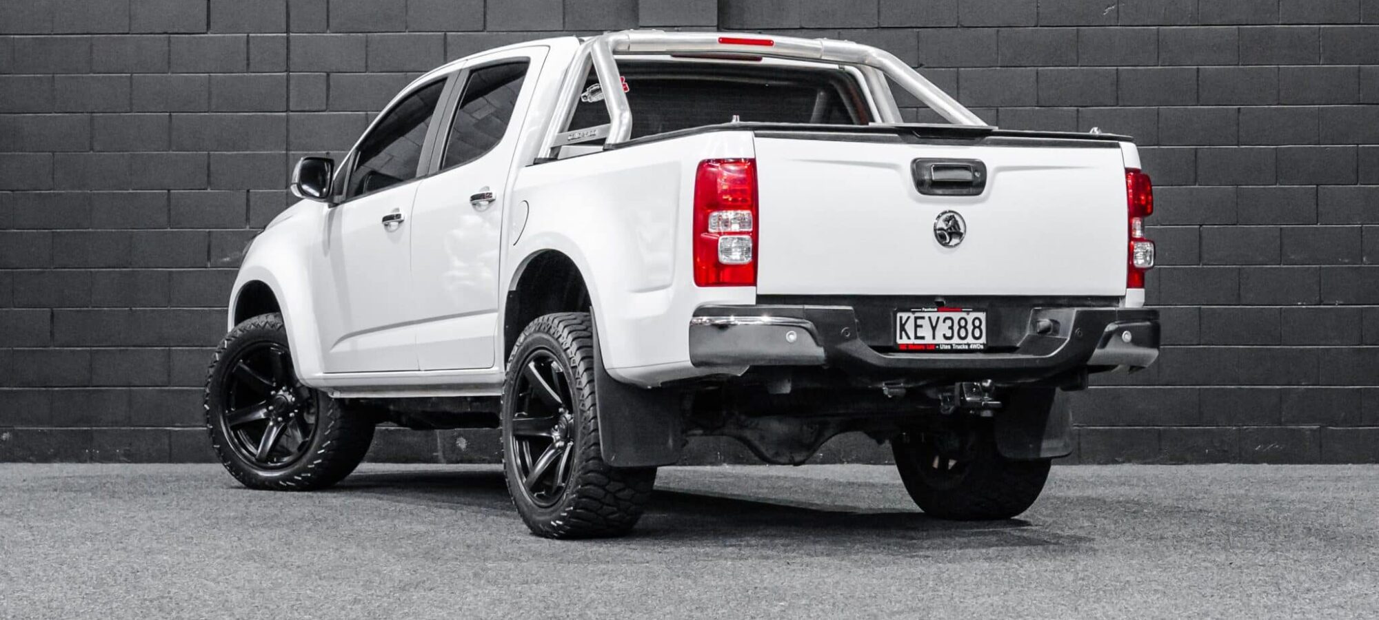 Vehicle Gallery Image