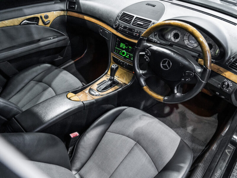 Vehicle Gallery Image