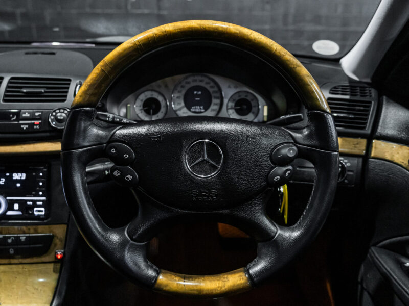 Vehicle Gallery Image