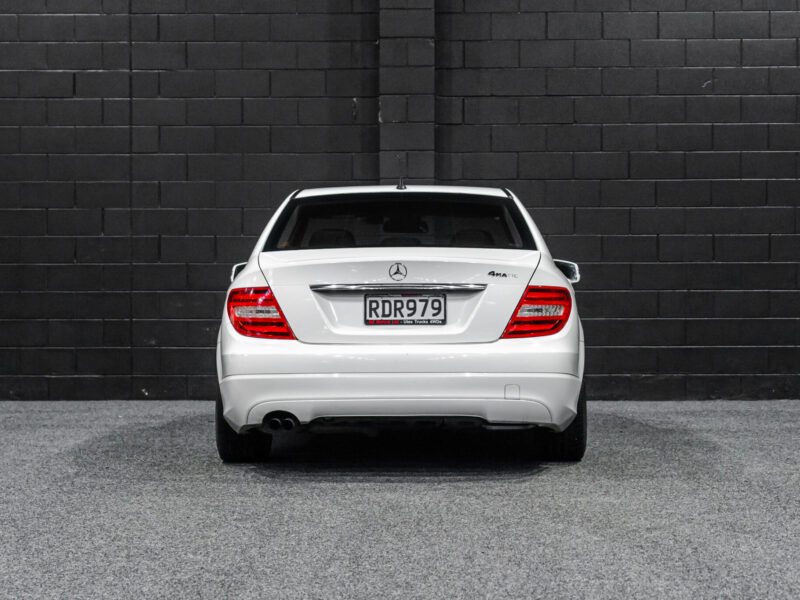 Vehicle Gallery Image