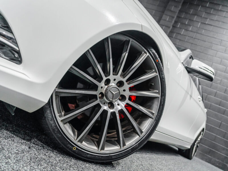 Vehicle Gallery Image