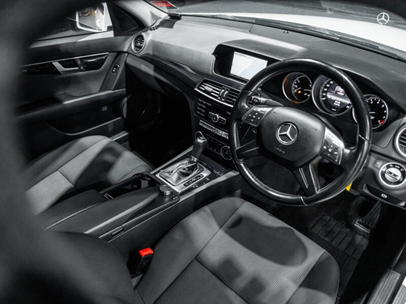 Vehicle Gallery Image