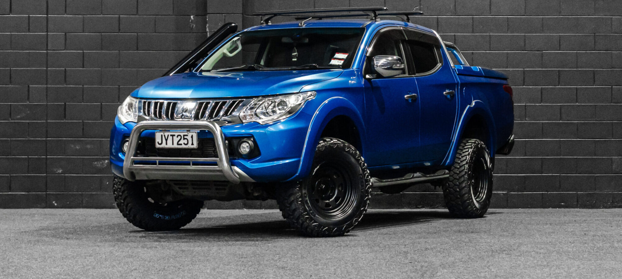 Vehicle Gallery Image