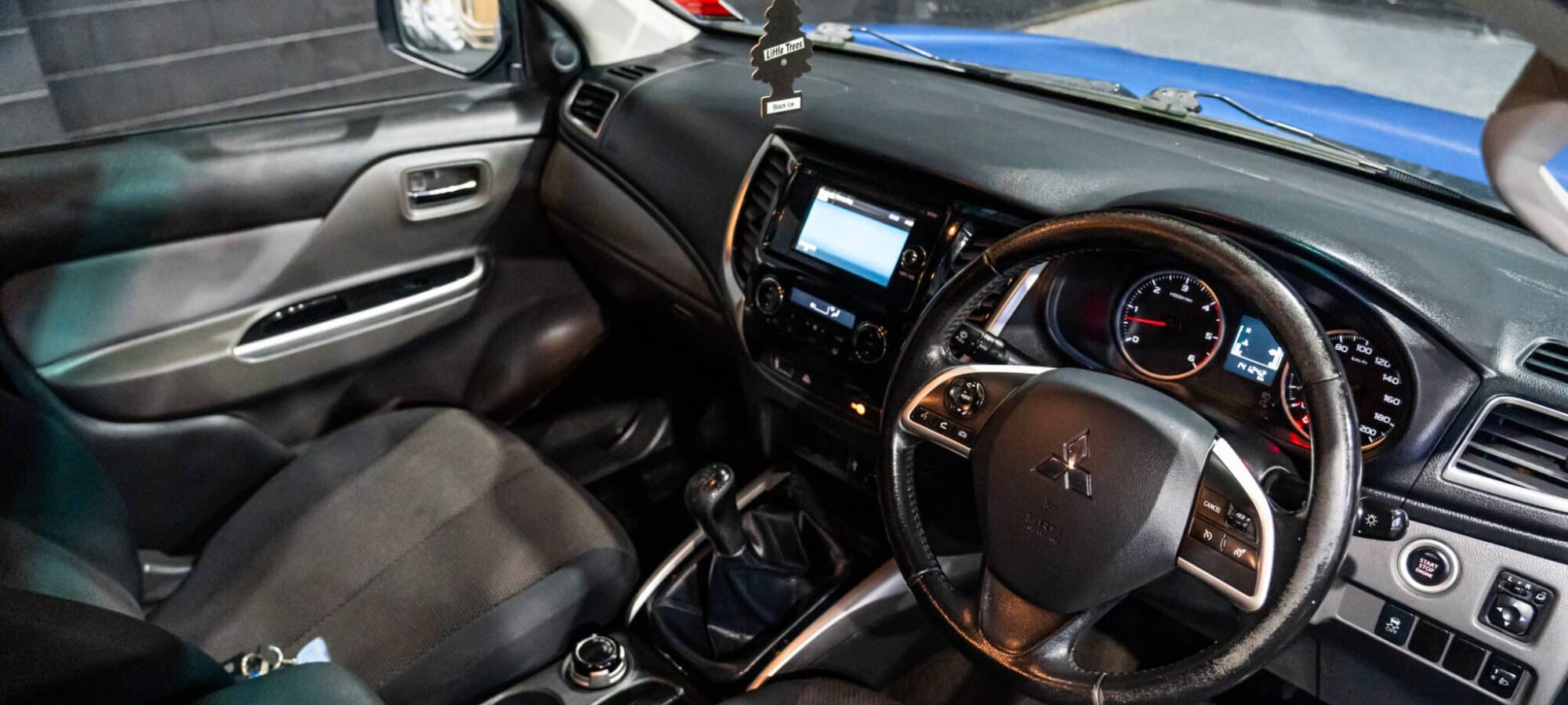 Vehicle Gallery Image