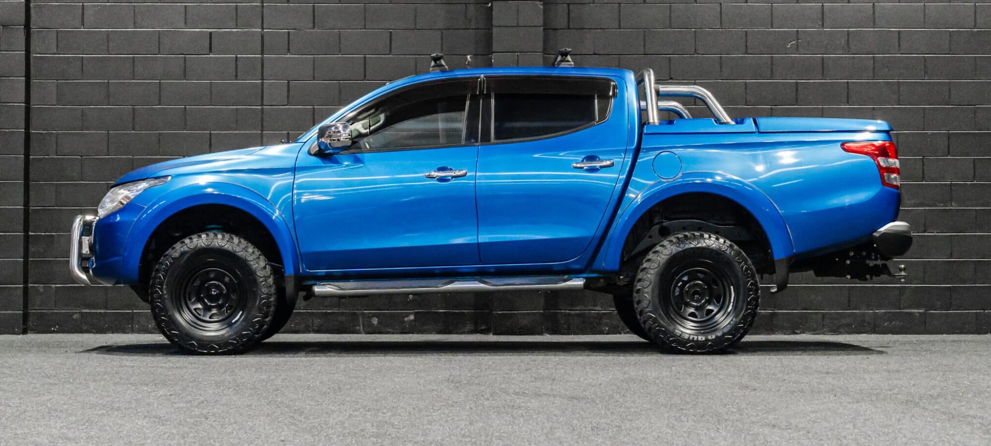 Vehicle Gallery Image