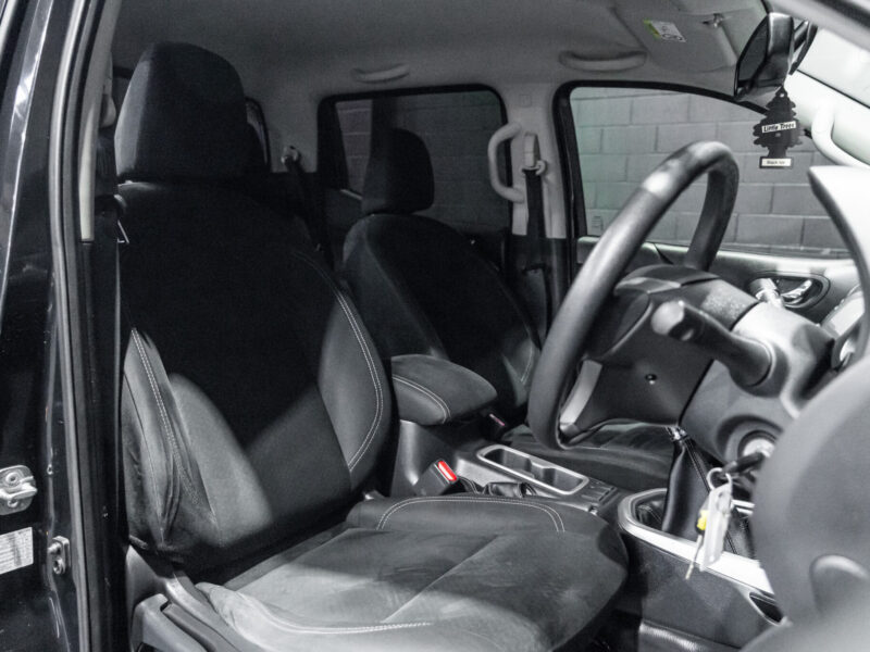 Vehicle Gallery Image