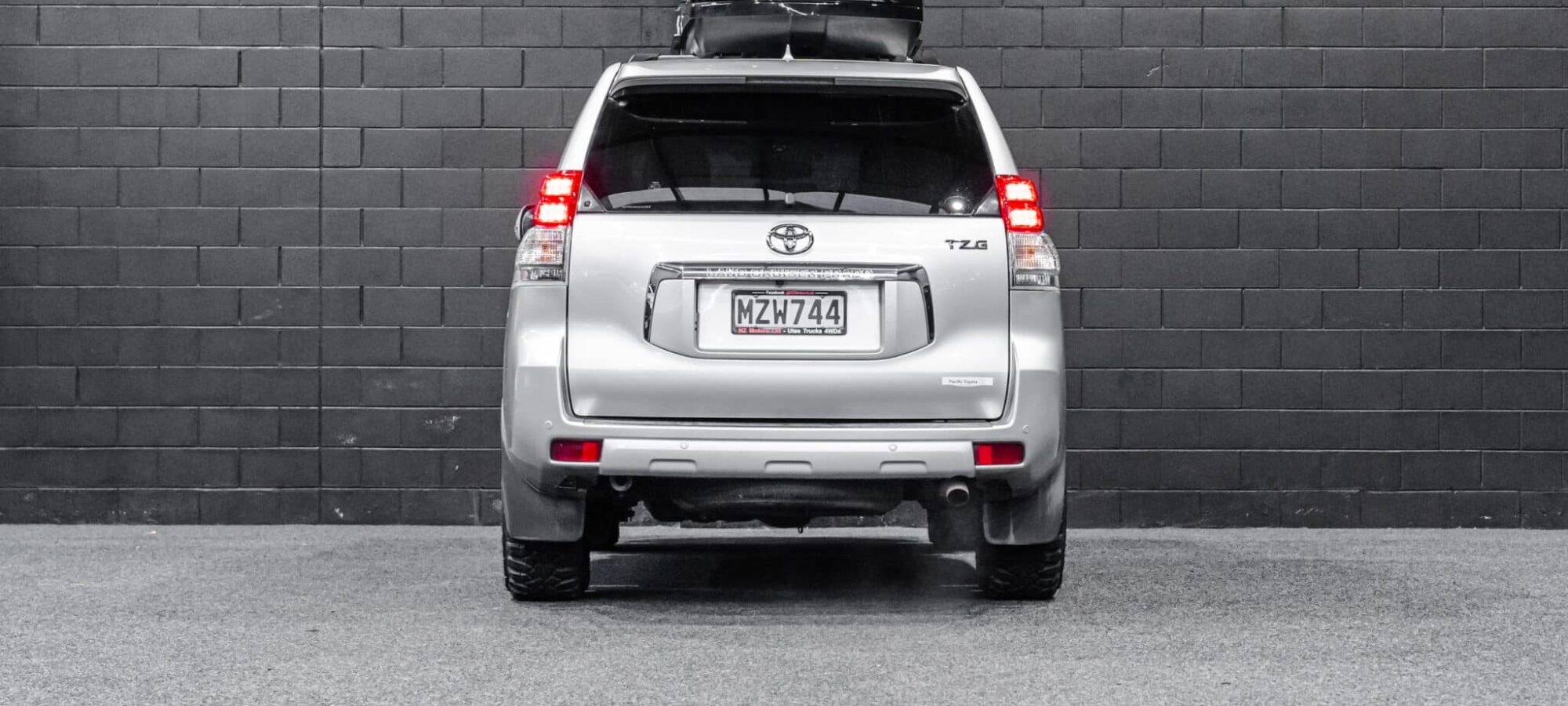 Vehicle Gallery Image