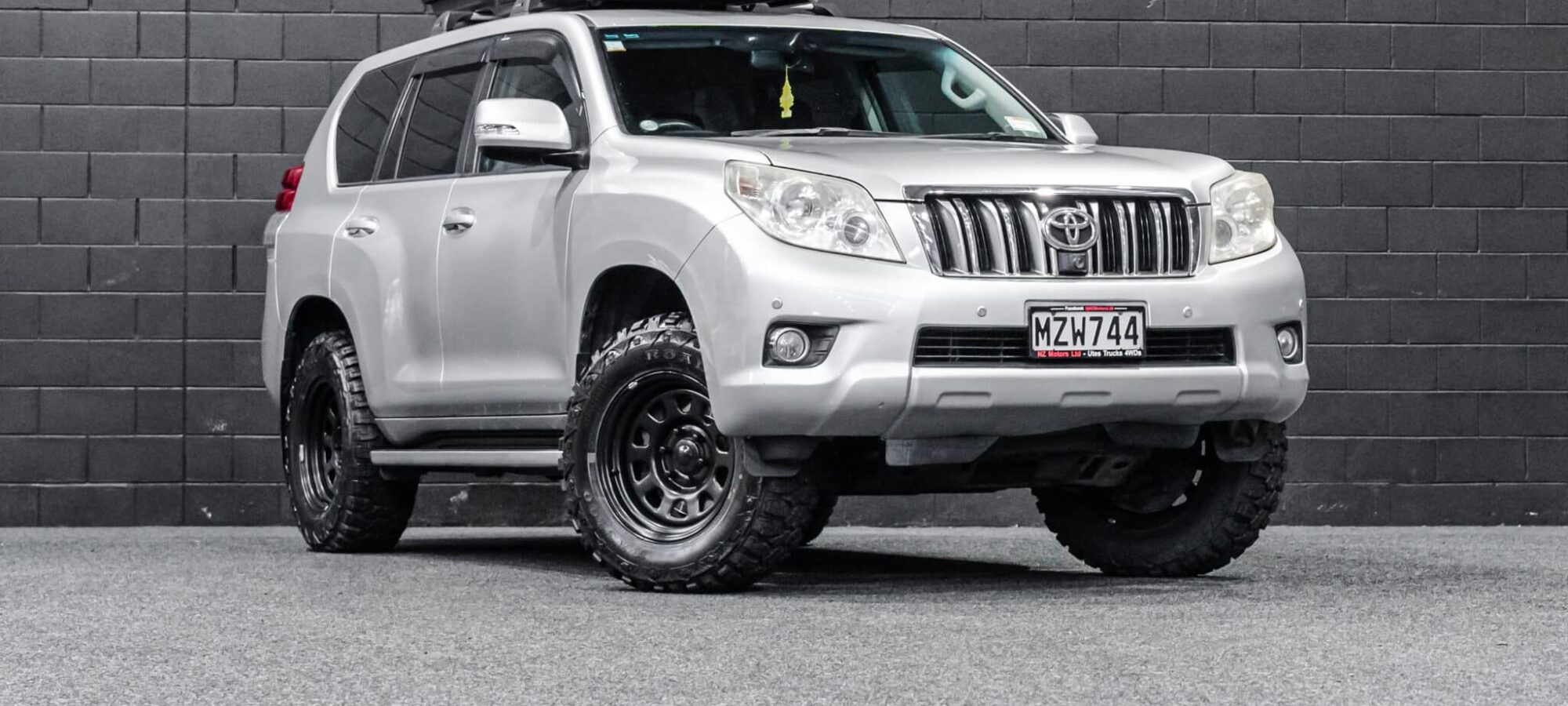 Vehicle Gallery Image