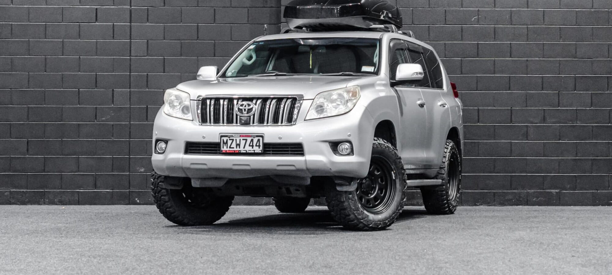 Vehicle Gallery Image