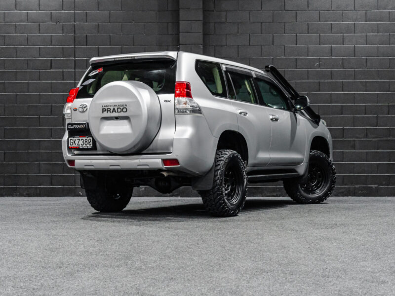 Vehicle Gallery Image