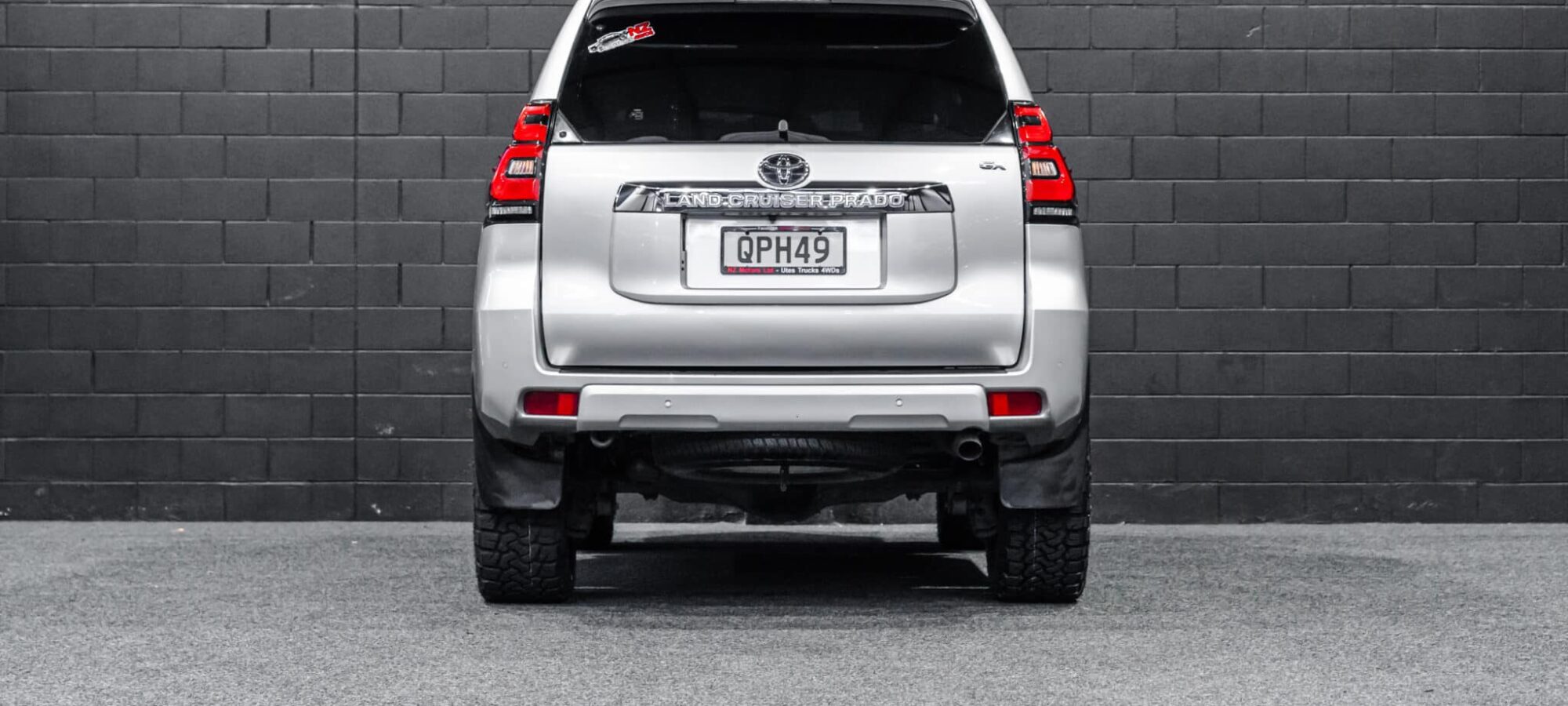 Vehicle Gallery Image