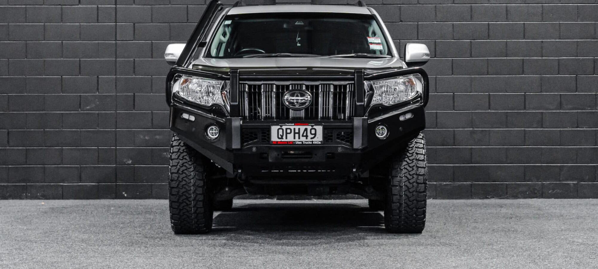 Vehicle Gallery Image