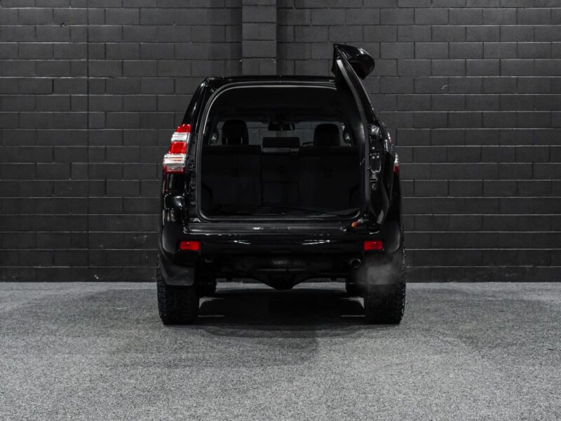 Vehicle Gallery Image