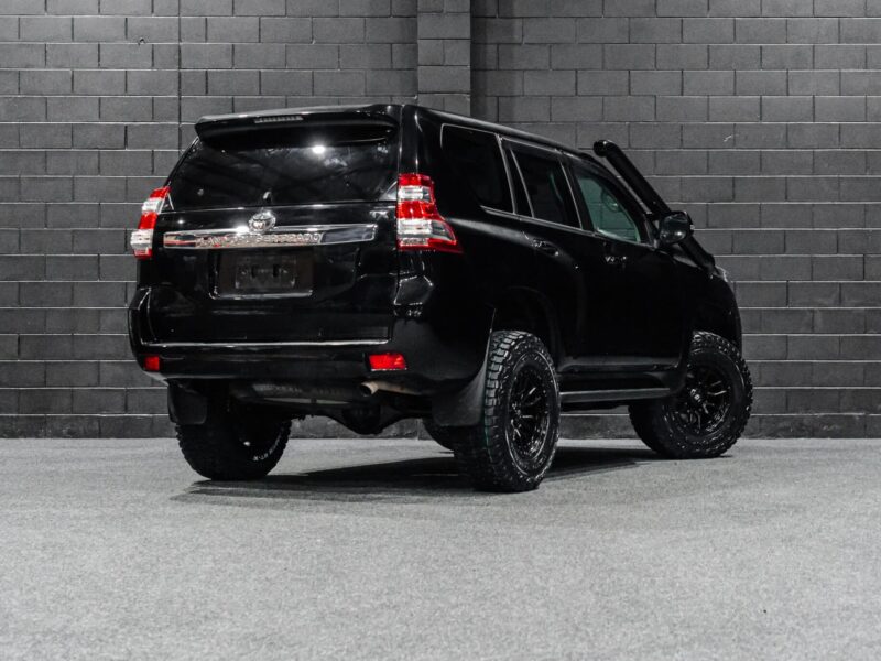 Vehicle Gallery Image