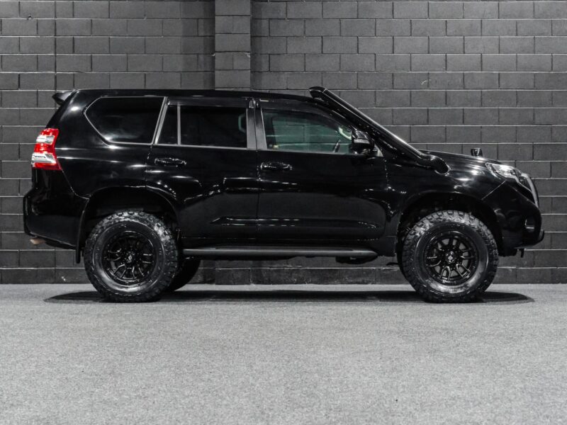 Vehicle Gallery Image