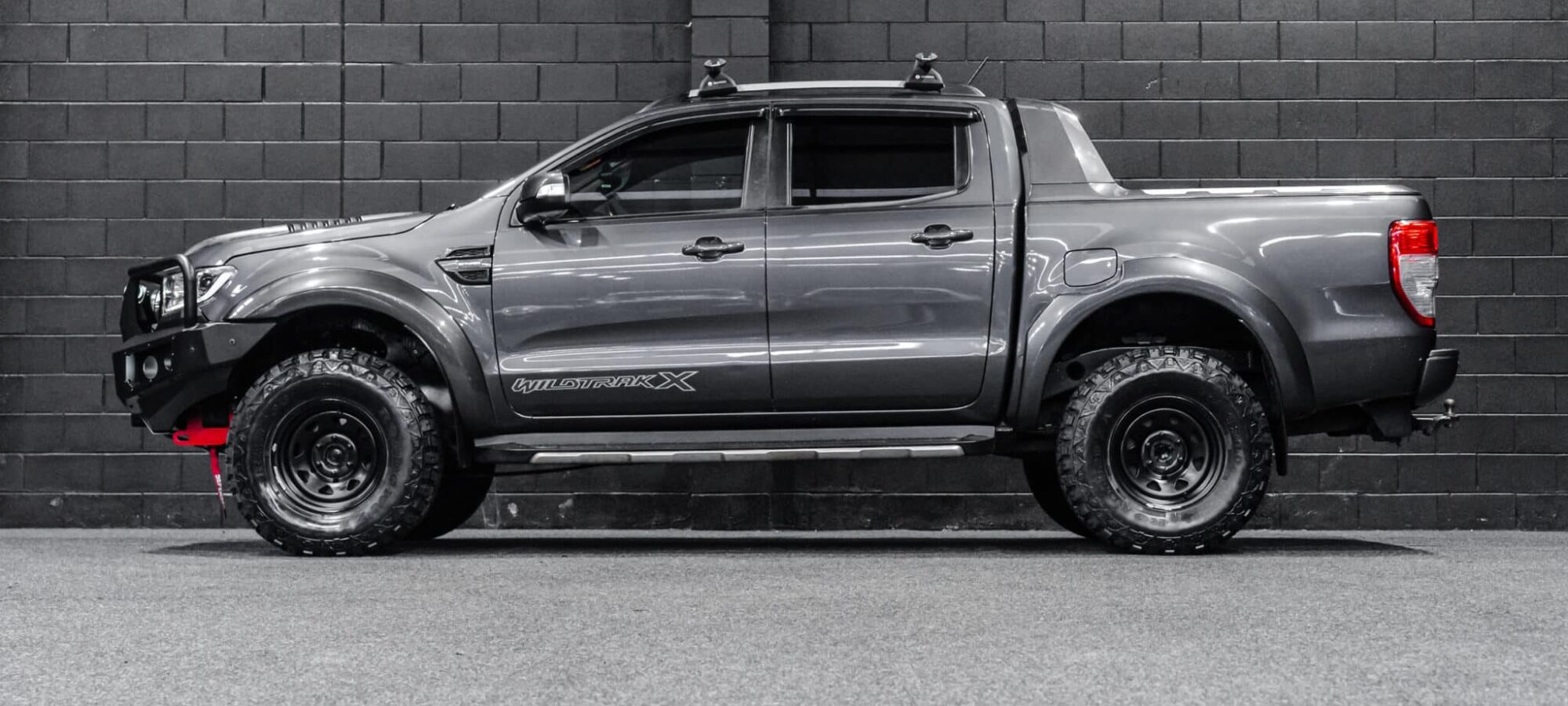 Vehicle Gallery Image