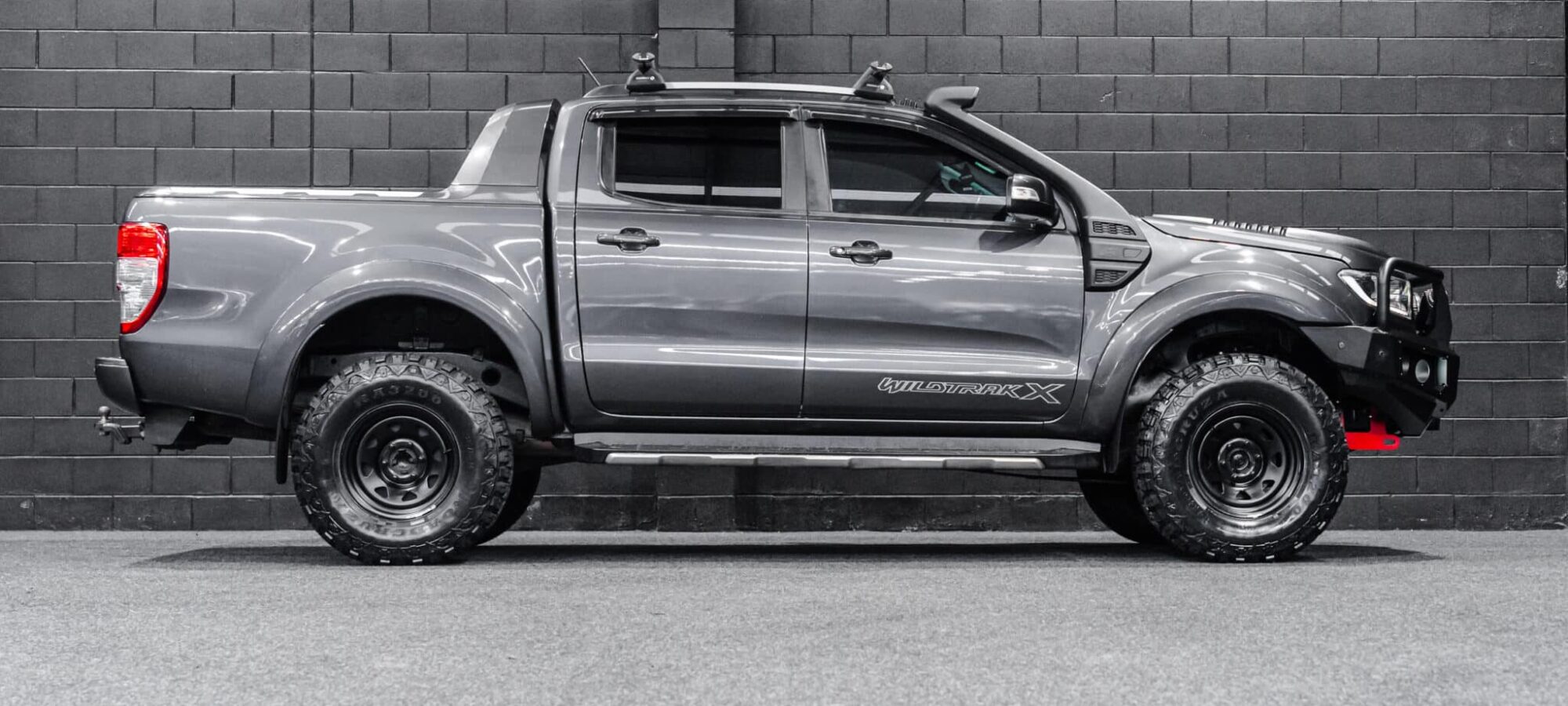 Vehicle Gallery Image